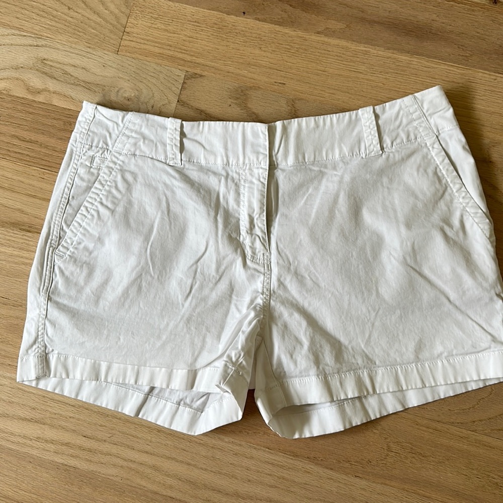 Vineyard vines 3.5” every day shorts